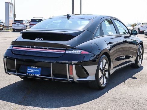 Used 2024 Hyundai Ioniq 6 SE RWD image 7