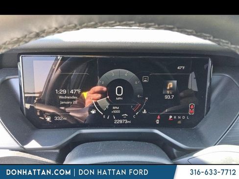 Used 2025 GMC Acadia Elevation image 10