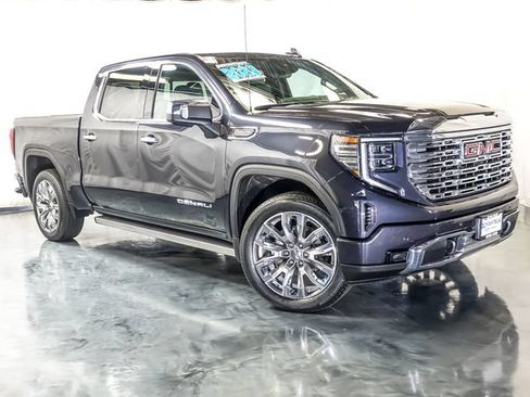 Certified 2023 GMC Sierra 1500 Denali w/ Denali Reserve Package AWD/4WD image 2