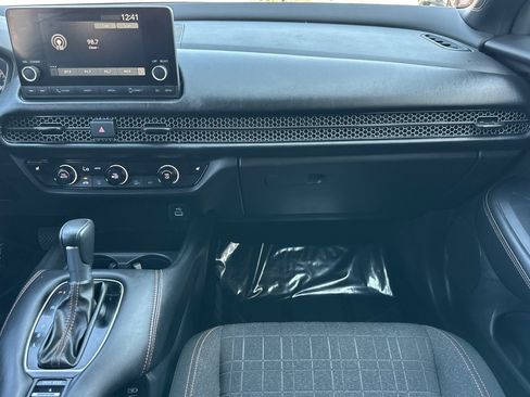 Certified 2024 Honda HR-V Sport image 31