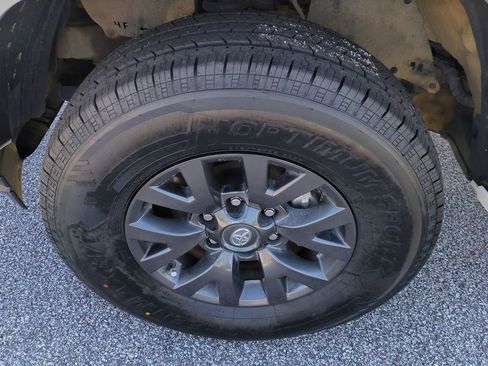 Used 2023 Toyota Tacoma SR5 image 10