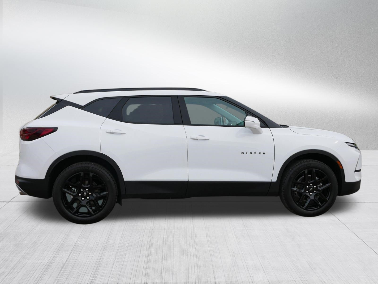 New 2026 Chevrolet Blazer LT w/ Sound & Technology Package AWD/4WD image 6