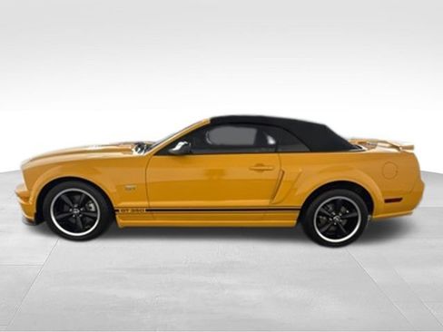Used 2007 Ford Mustang GT Premium RWD image 4