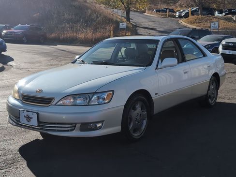Used 2001 Lexus ES 330 image 3