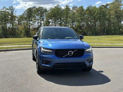 Used 2021 Volvo XC40 T5 R-Design w/ Protection Package