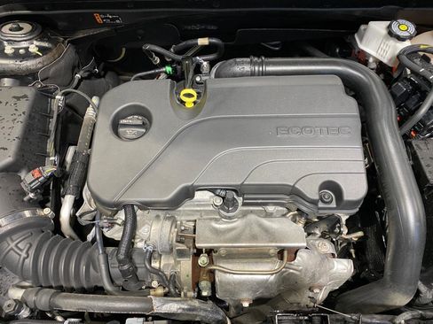 Used 2023 Chevrolet Malibu LT FWD image 21