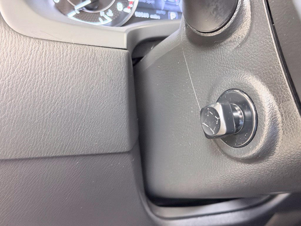 Used 2022 Nissan Armada SL w/ Captain's Chairs Package AWD/4WD image 50
