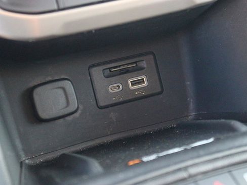 Used 2022 GMC Acadia Denali w/ Denali Ultimate Package image 27