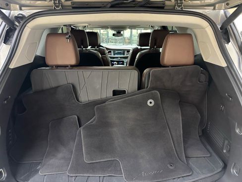 Used 2018 Buick Enclave Avenir w/ Avenir Technology Package FWD image 10