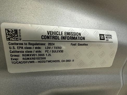 Certified 2024 Chevrolet Trax LT w/ Driver Confidence Package image 36