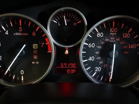 Used 2012 MAZDA MX-5 Miata Special Edition RWD image 15