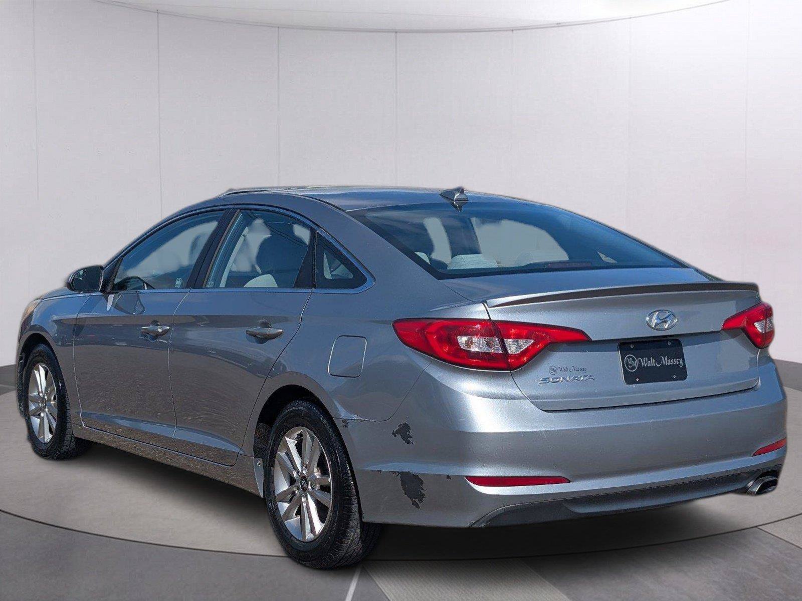 Used 2016 Hyundai Sonata SE FWD image 3