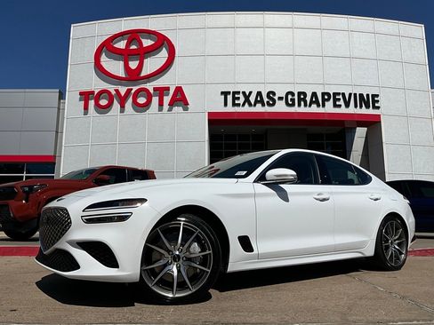 Used 2025 Genesis G70 2.5T image 2