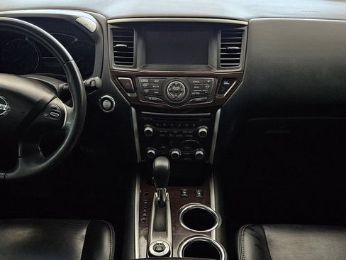 Used 2015 Nissan Pathfinder SL w/ SL Premium Package AWD/4WD image 9