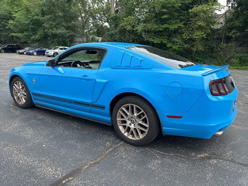 Used 2014 Ford Mustang Premium w/ Equipment Group 202A RWD image 5