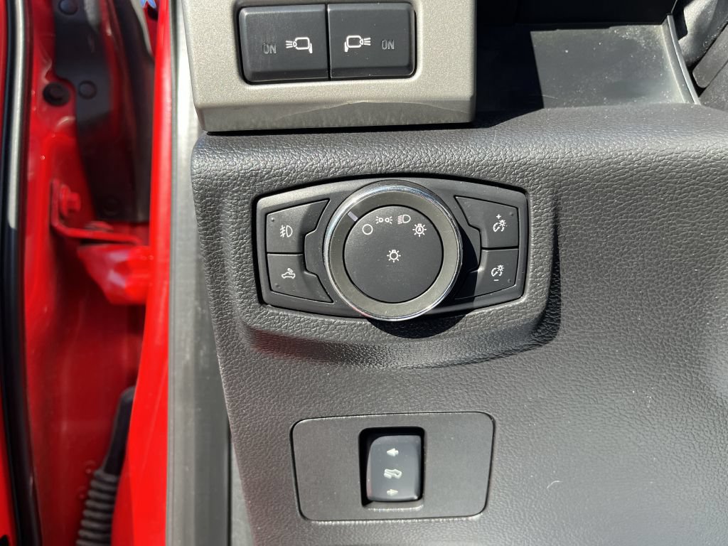 Used 2018 Ford F350 Lariat w/ Lariat Value Package AWD/4WD image 21