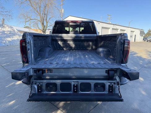 New 2026 GMC Sierra 2500 AT4 w/ AT4 Premium Plus Package image 34