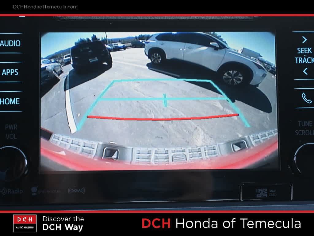 Used 2018 Toyota Tacoma TRD Off-Road w/ Technology Package AWD/4WD image 13