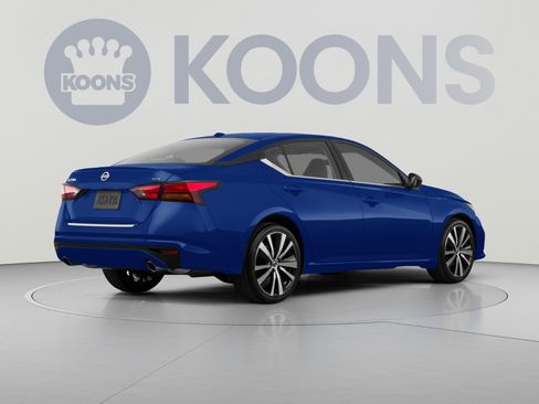 Used 2023 Nissan Altima 2.5 SR AWD/4WD image 4