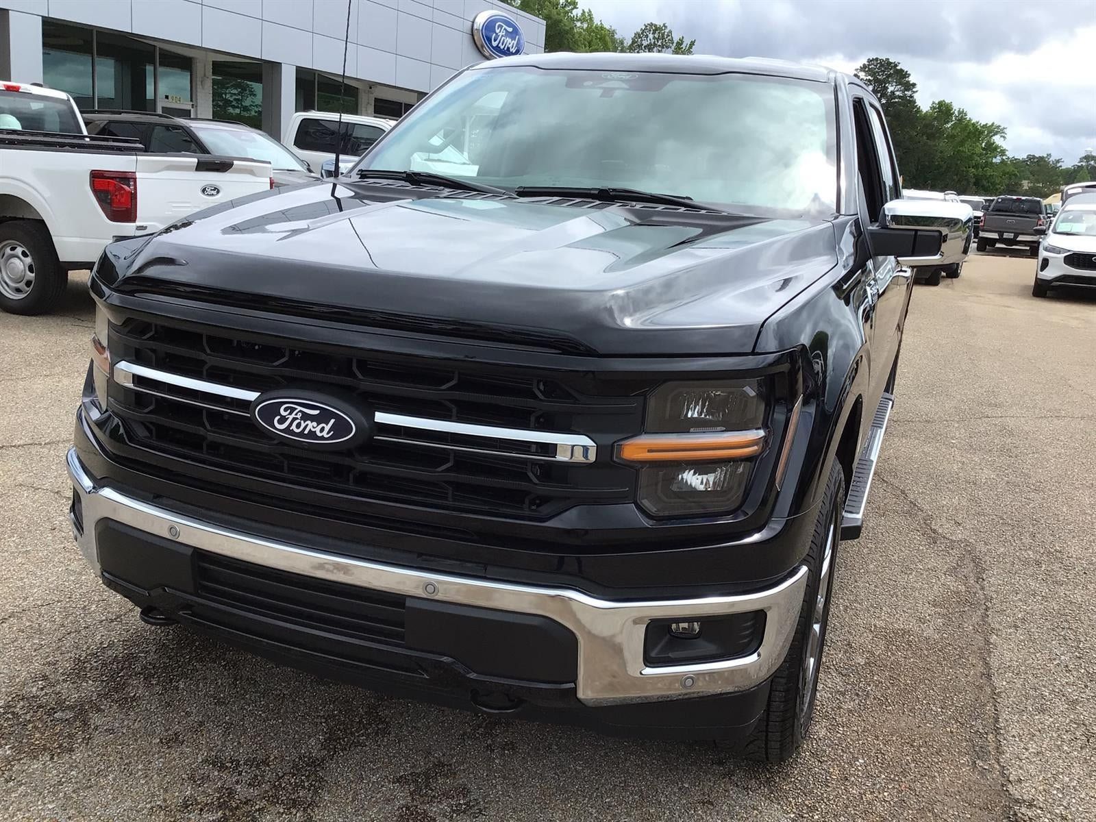 New 2026 Ford F150 XLT w/ Equipment Group 302A MID AWD/4WD image 5