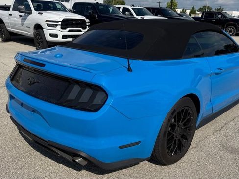 Used 2022 Ford Mustang Premium RWD image 3