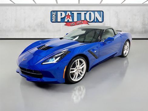 Used 2019 Chevrolet Corvette Stingray Convertible w/ 1LT RWD image 3