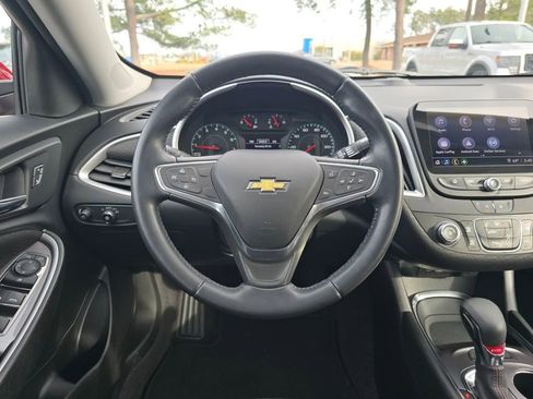 Used 2022 Chevrolet Malibu RS image 13