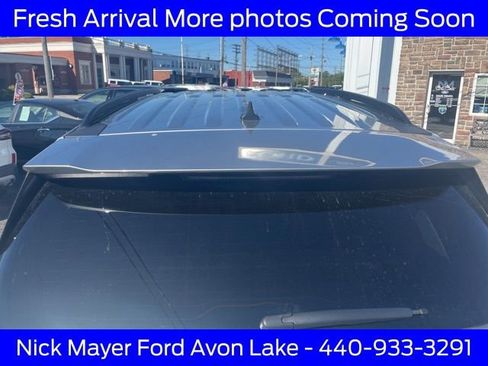 Used 2023 Ford Explorer XLT w/ Equipment Group 202A AWD/4WD image 5