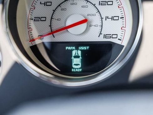 Used 2013 Dodge Challenger R/T RWD image 24