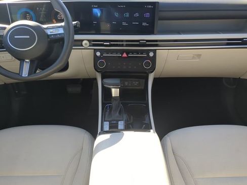 Used 2025 Hyundai Tucson SEL image 17