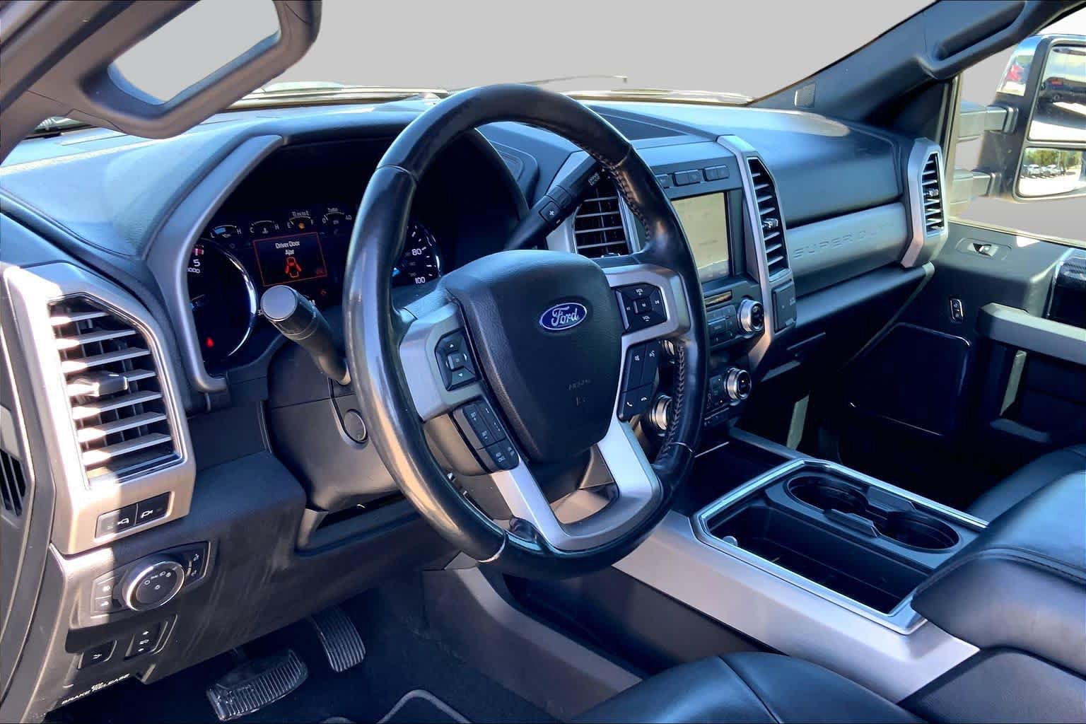 Used 2020 Ford F250 Platinum w/ FX4 Off-Road Package AWD/4WD image 17