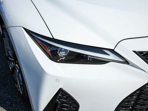 Used 2022 Lexus IS 350 F Sport image 13