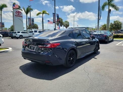 Used 2025 Toyota Camry SE FWD image 10
