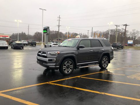 Used 2023 Toyota 4Runner Limited image 4