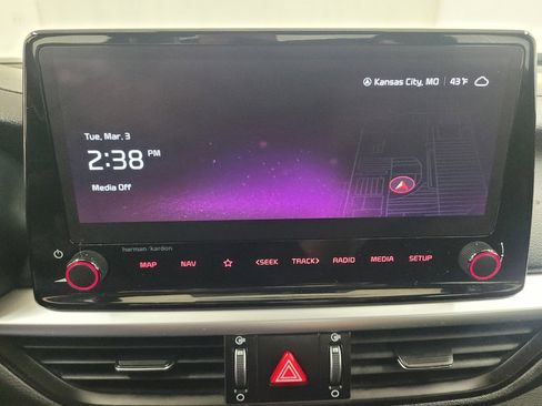 Used 2024 Kia Forte GT-Line w/ GT-Line Premium Package image 25