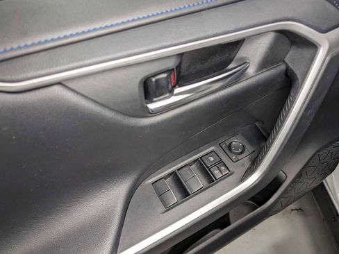 Used 2020 Toyota RAV4 XSE image 40