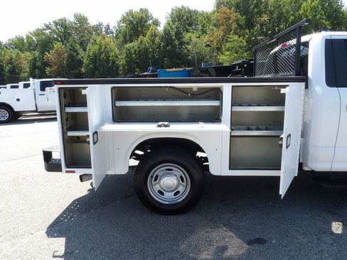 Used 2018 Ford F250 XL w/ Power Equipment Group RWD image 45