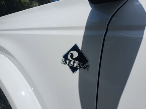 New 2026 Ford Bronco Outer Banks AWD/4WD image 32
