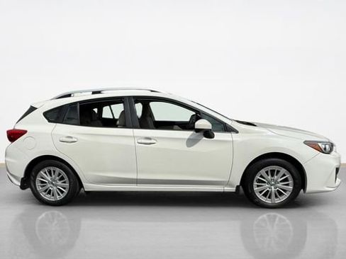 Used 2018 Subaru Impreza 2.0i Premium AWD/4WD image 2