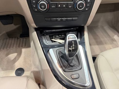 Used 2013 BMW 135i Convertible RWD image 23