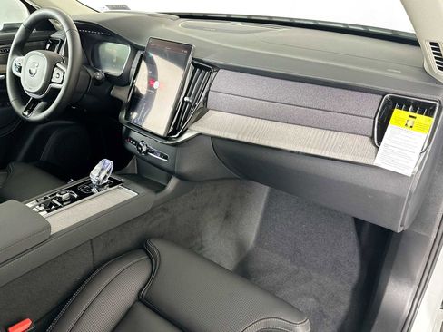 New 2025 Volvo XC90 T8 Ultra w/ Protection Package Premier image 28