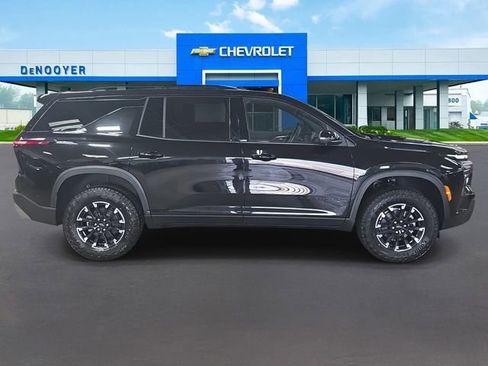 New 2026 Chevrolet Traverse Z71 w/ Driver Confidence Package image 6