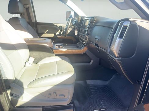 Used 2018 Chevrolet Silverado 1500 LTZ w/ LTZ Plus Package image 15