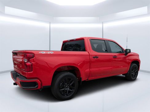 New 2025 Chevrolet Silverado 1500 Custom image 3