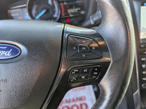 Used 2019 Ford Explorer Sport image 13