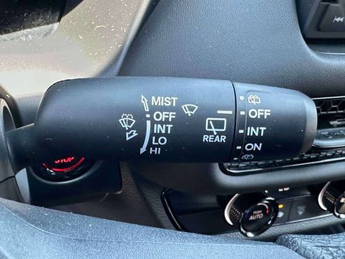 Certified 2024 Honda HR-V LX image 19