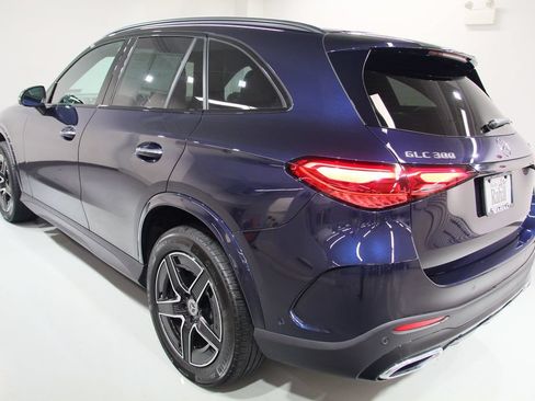 Used 2023 Mercedes-Benz GLC 300 4MATIC image 18