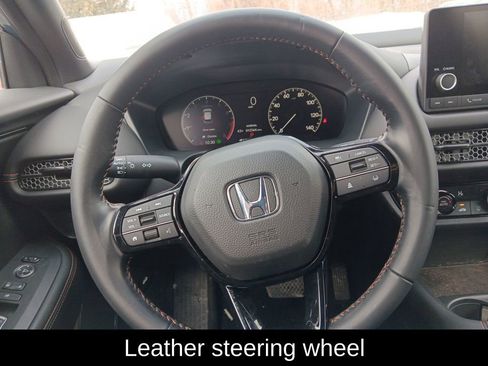 Used 2025 Honda HR-V Sport image 16