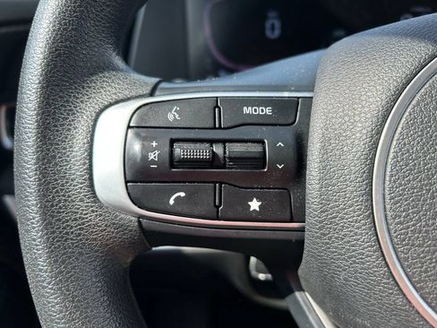 Used 2023 Kia Sportage LX FWD image 19