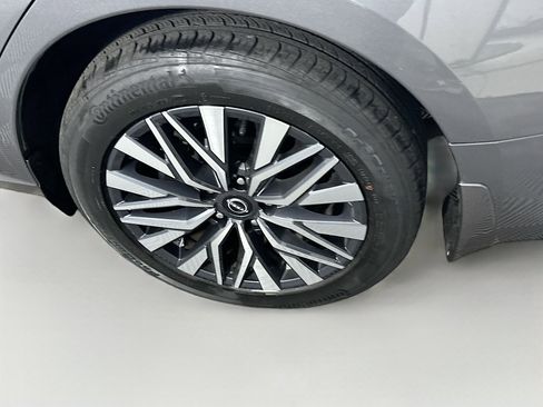 Used 2023 Nissan Altima 2.5 SV image 11